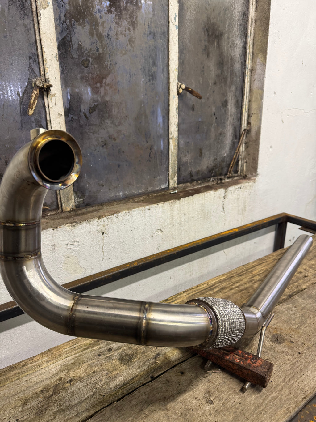 MK6 1.6L,2.0L Down pipe