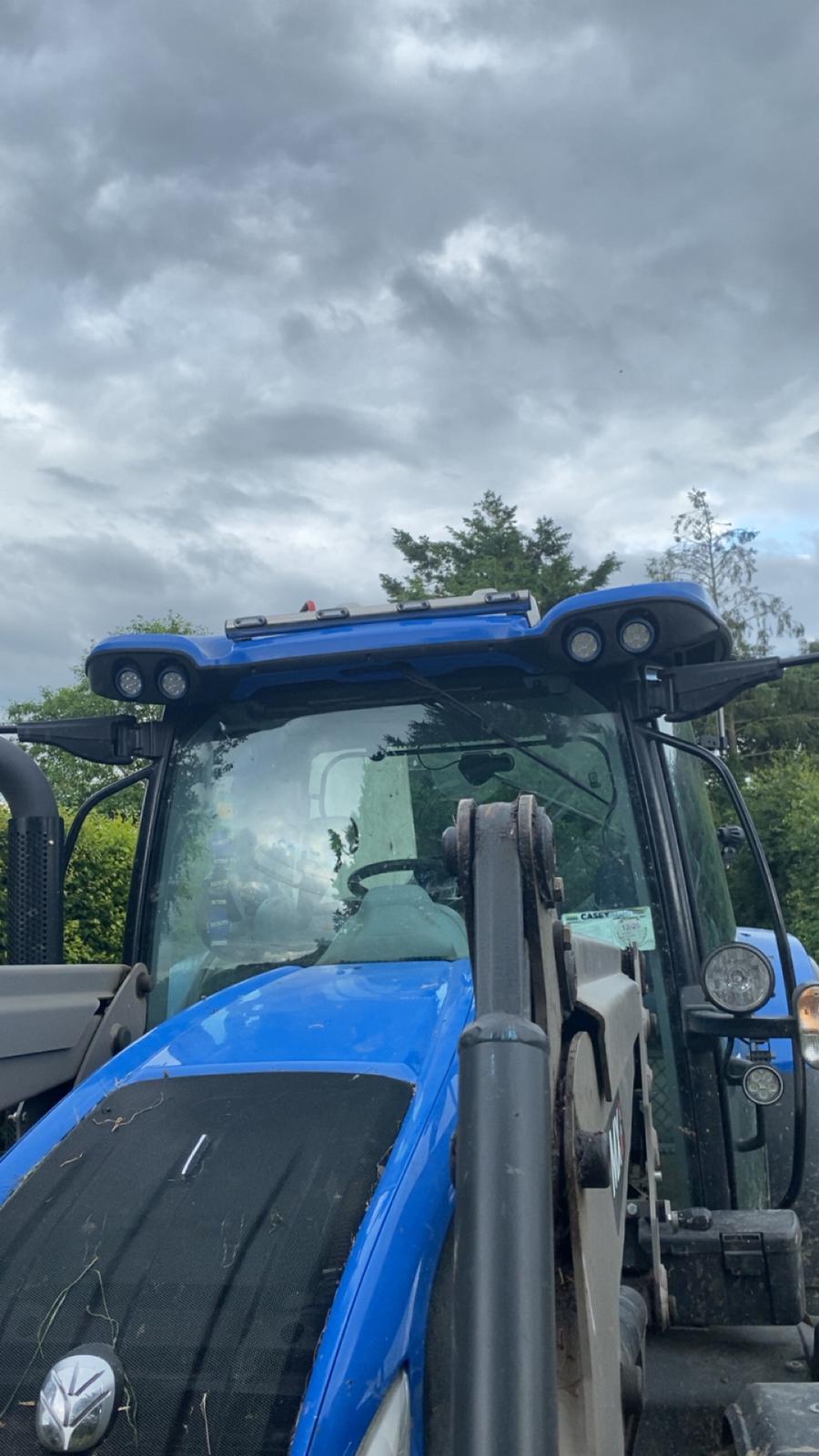 New Holland T7 Light Bar